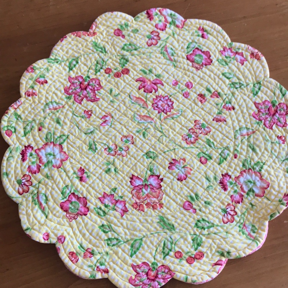 2  super cute placemats